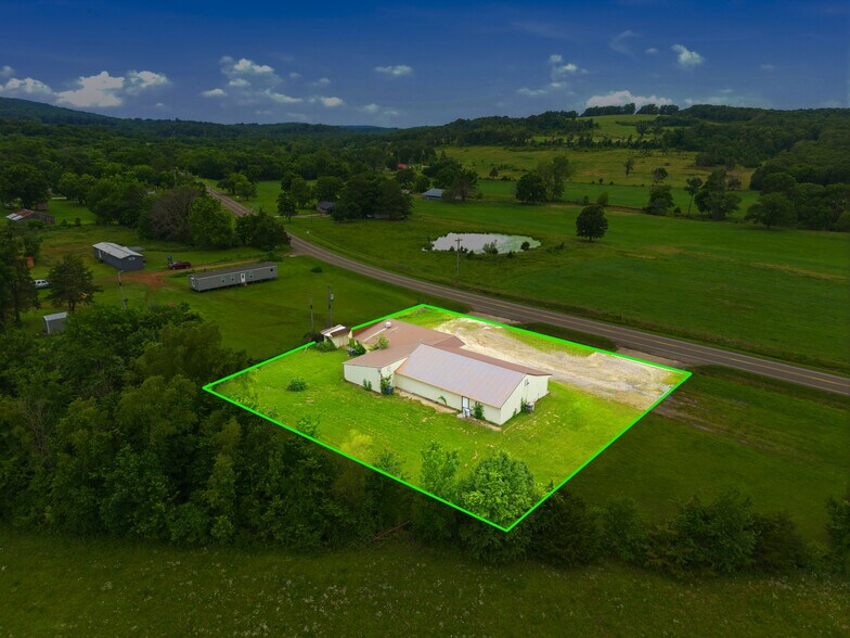 More Photos Of 20674 S Highway 59, Evansville Restaurant For Sale