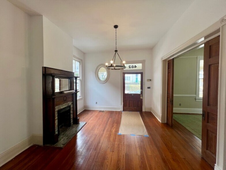 More Photos Of 482 New St, Macon-Bibb Office For Lease