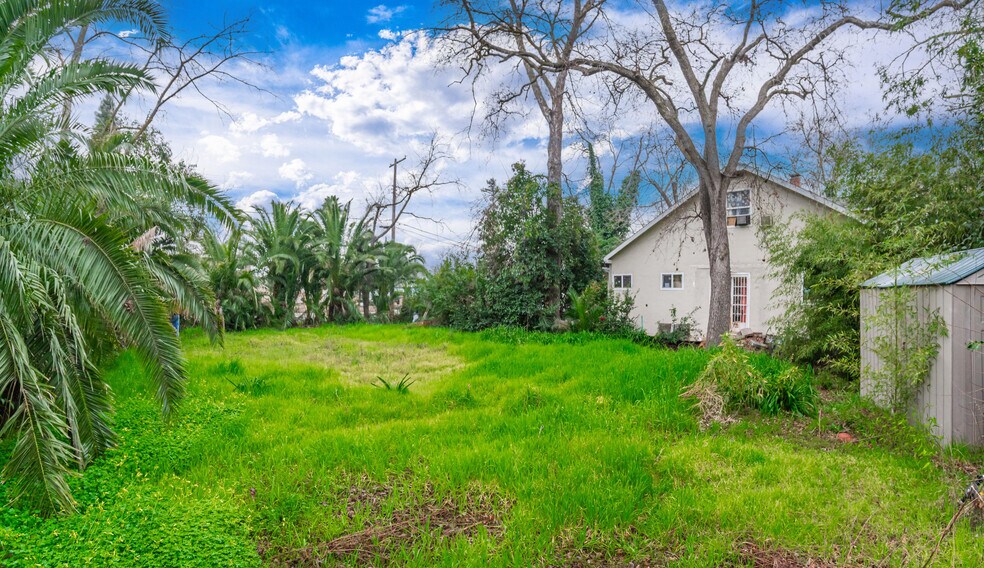 More Photos Of 1535 Arcade Blvd, Sacramento Multifamily For Sale