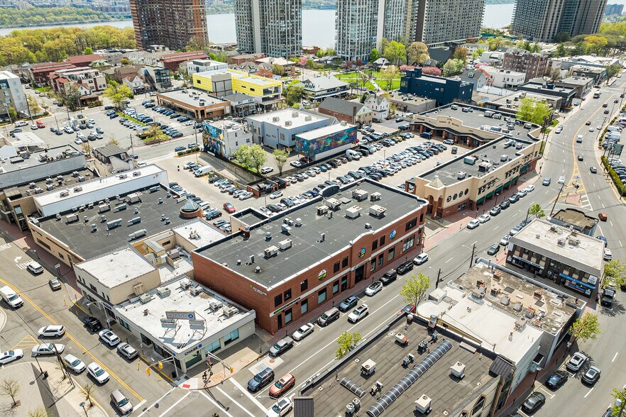 More Photos Of 1638-1642 Schlosser St, Fort Lee Unknown For Lease