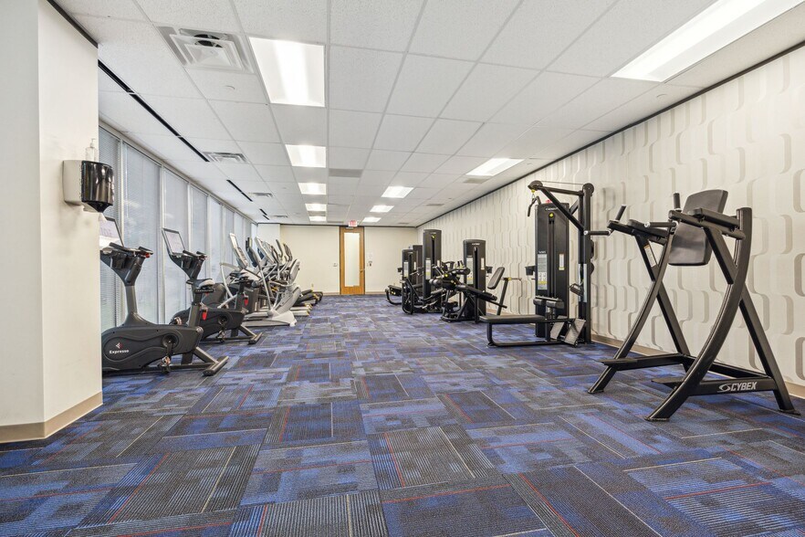 More Photos Of 9800 Richmond Ave, Houston Office For Lease