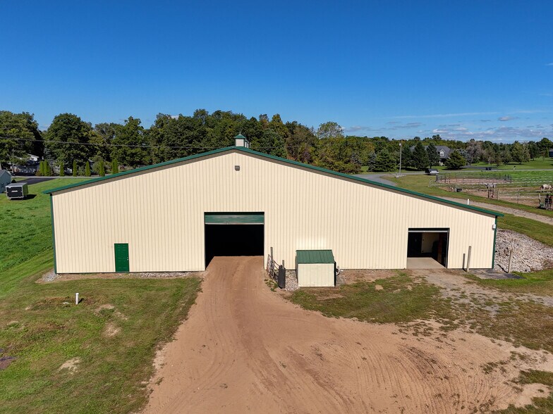 More Photos Of 1262 Fitzpatrick Rd, Auburn Specialty For Sale