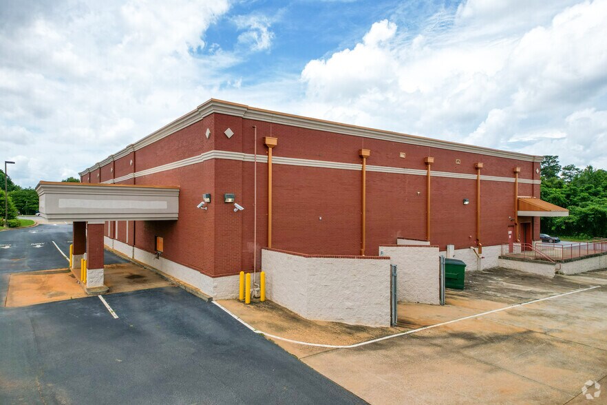 More Photos Of 2801 Double Churches Rd, Columbus Drugstore For Lease