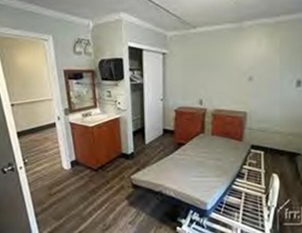 More Photos Of 901 State St, Donnellson Healthcare For Sale