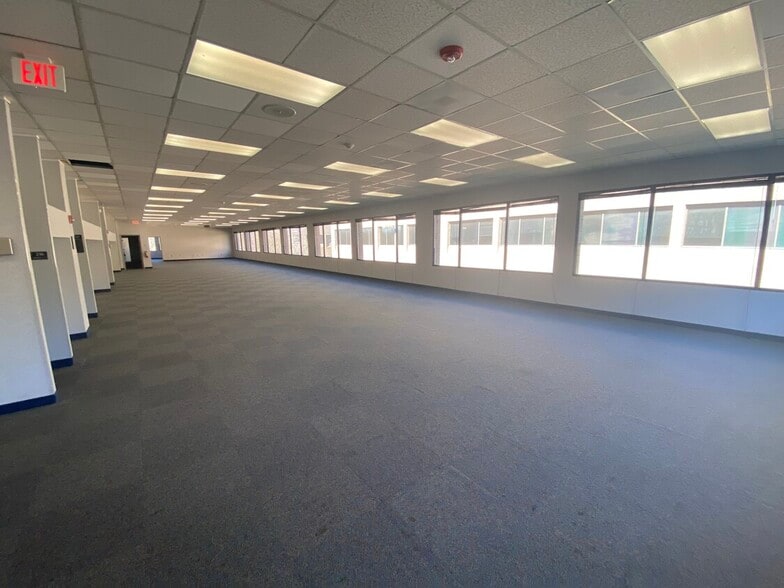 More Photos Of 4025 University Pky, Winston-Salem Unknown For Lease