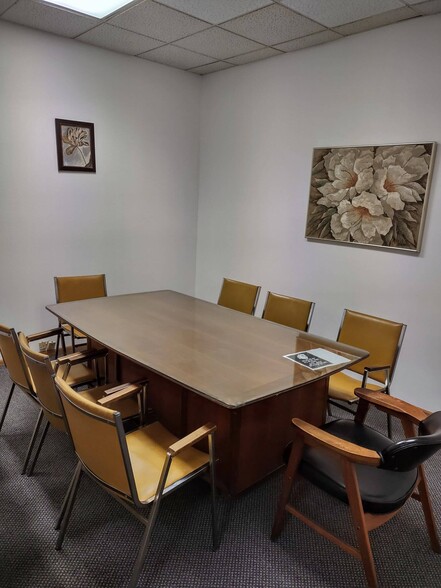 More Photos Of 2727-2731 W Touhy Ave, Chicago Office Residential For Sale