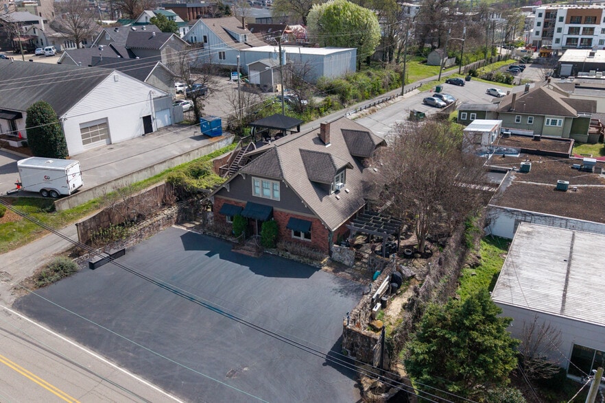 More Photos Of 707 Inverness Ave, Nashville Restaurant For Sale