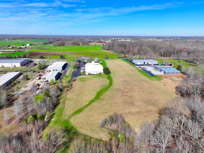 More Photos Of 3145 Pleasant Grove Rd, White House Flex For Lease