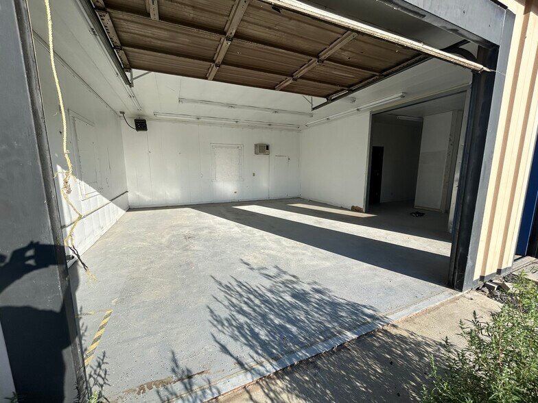 More Photos Of 1322 South 8th Ave, Pasco Distribution For Lease