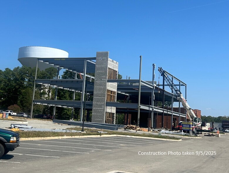 More Photos Of 15545 Cosby Rd, Chesterfield Medical For Lease