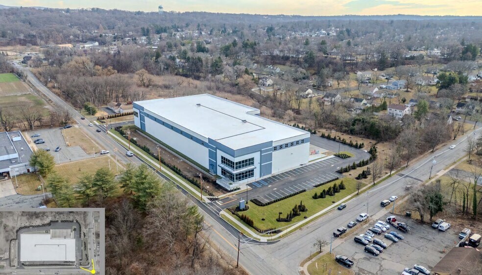 Primary Photo Of 125 Pompton Plains Xrd, Wayne Warehouse For Lease