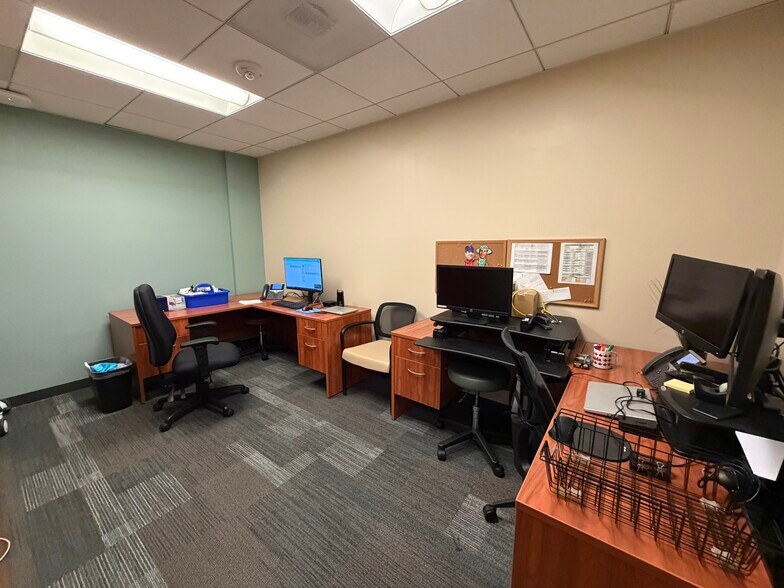 More Photos Of 393-401 S Fair Oaks Ave, Pasadena Medical For Sale