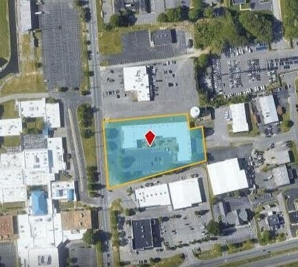 More Photos Of 7468-7502 Lee Davis Rd, Mechanicsville Office For Lease