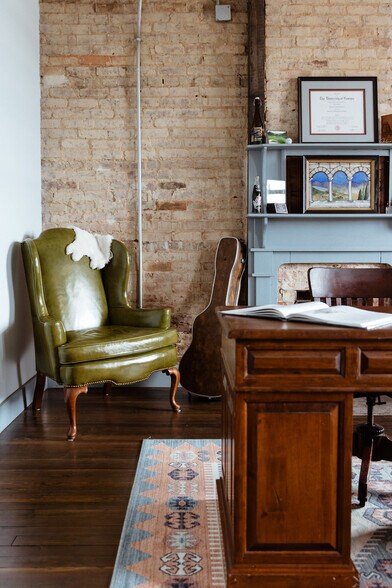 More Photos Of 2760 Broad St, Austell Loft Creative Space For Lease