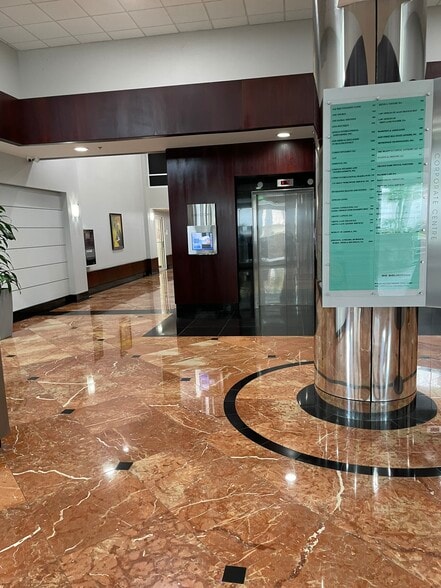 More Photos Of 2455 E Sunrise Blvd, Fort Lauderdale Loft Creative Space For Sale