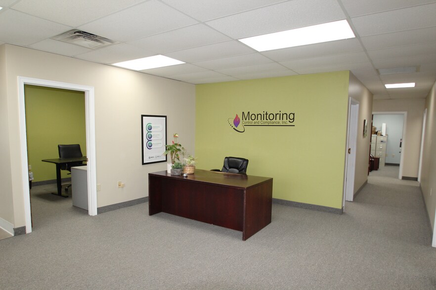 More Photos Of 150 Smokerise Dr, Wadsworth Office Residential For Sale