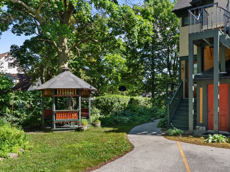 More Photos Of 908 Michigan St, Sturgeon Bay Hospitality For Sale