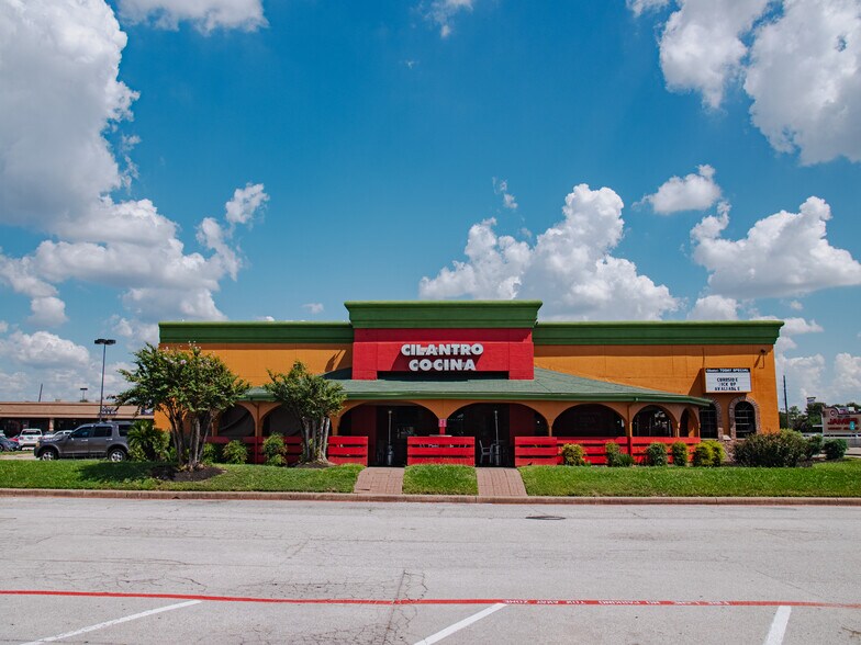 More Photos Of 4-196 FM 1960 Rd W, Houston Unknown For Lease