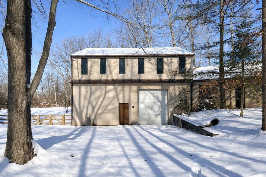 More Photos Of 114 Airport Rd, Pottstown Flex For Sale
