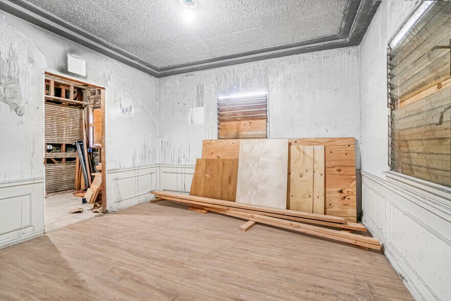 More Photos Of 728 S Genesee Ave, Los Angeles Apartments For Sale