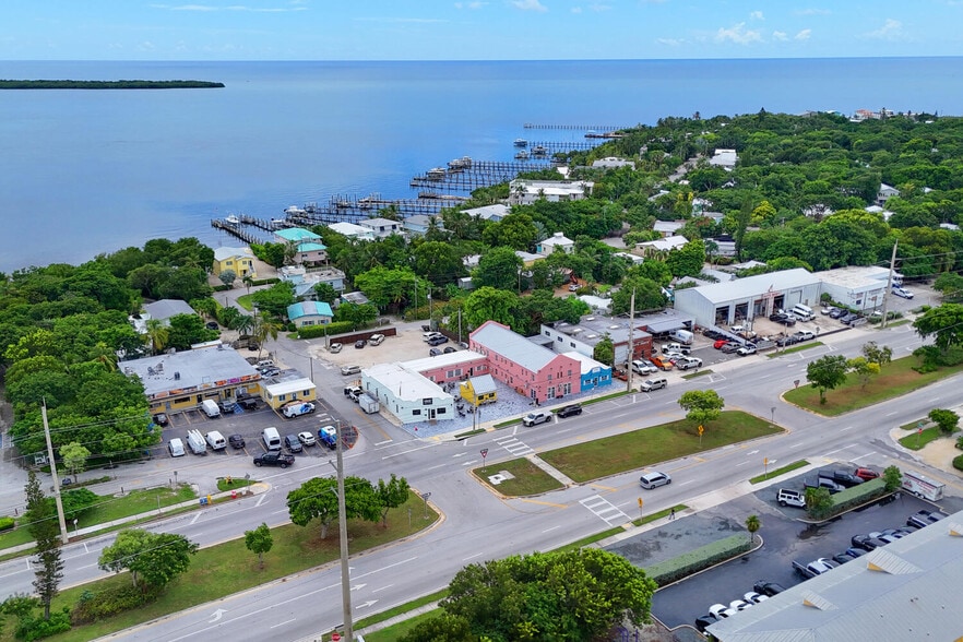 More Photos Of 91865 Overseas Hwy, Tavernier Storefront Retail Residential For Sale