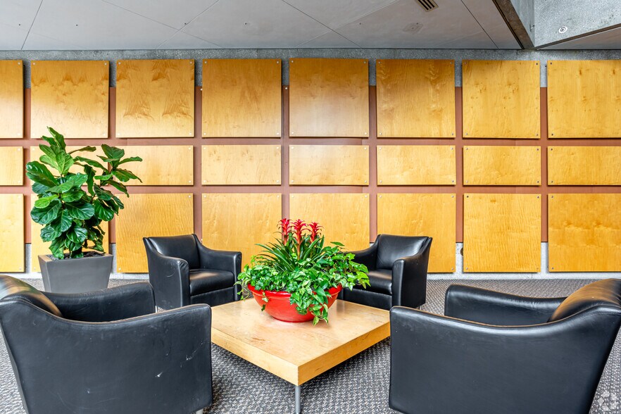 More Photos Of 105 W Capitol Ave, Little Rock Loft Creative Space For Sale