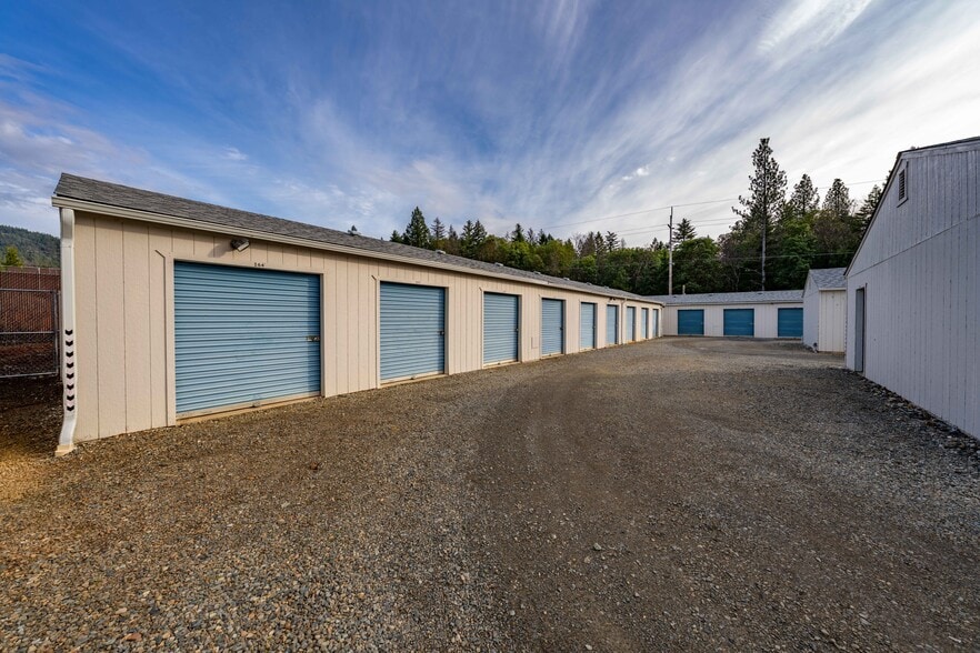 More Photos Of 25657 Redwood Hwy, Cave Junction Self Storage For Sale