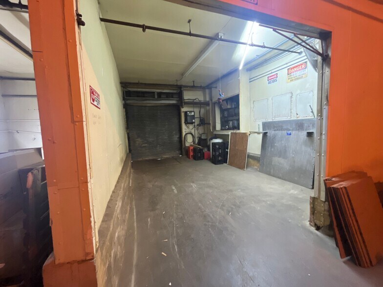 More Photos Of 1300-1344 S Front St, Philadelphia Warehouse For Sale