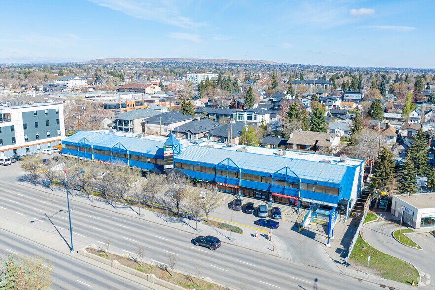 More Photos Of 222 16th Ave NE, Calgary Storefront Retail Office For Lease