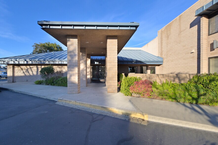 More Photos Of 1445 Butte House Rd, Yuba City Office For Sale