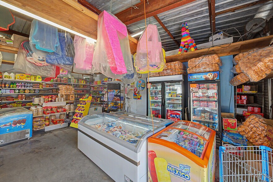 More Photos Of 1037 Harding Ave, National City Freestanding For Sale