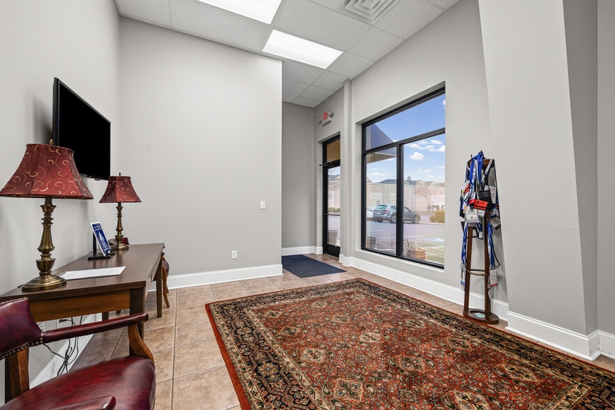 More Photos Of 8190 Regent Pky, Fort Mill Warehouse For Lease