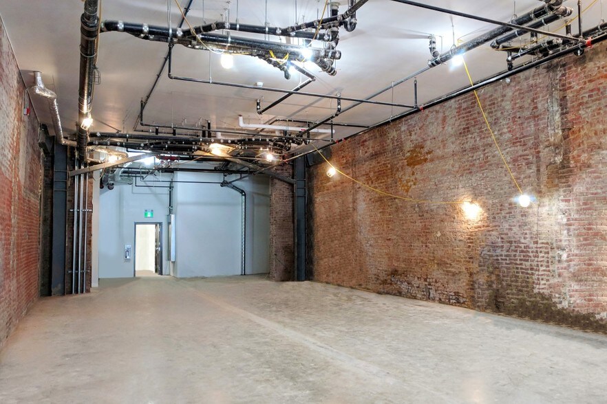 More Photos Of 5 W Hastings St, Vancouver Apartments For Lease