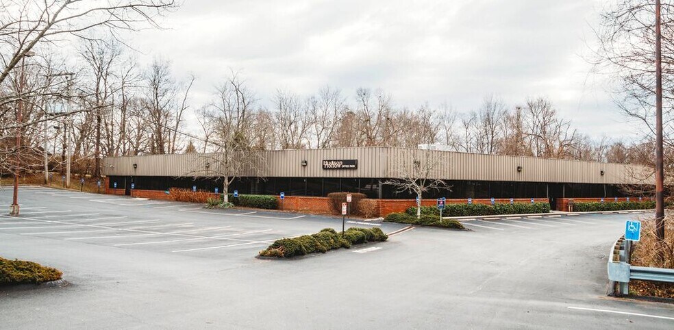 More Photos Of 2 Hudson Hollow Rd, Frankfort Office For Lease
