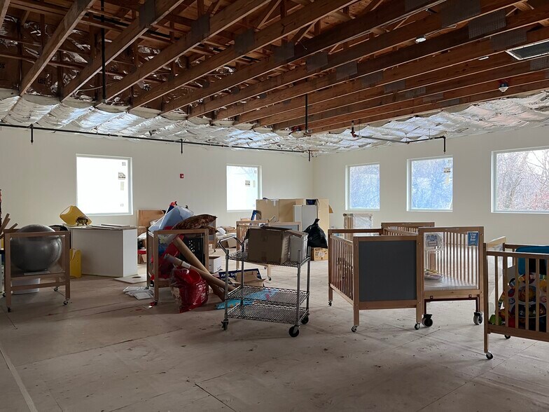 More Photos Of 3754 Us-1 N, Monmouth Junction Daycare Center For Lease