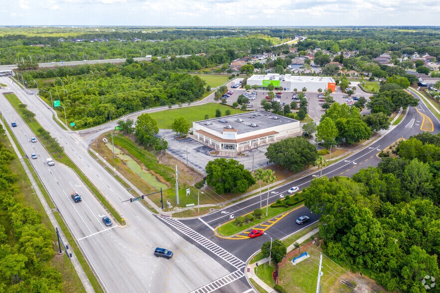 More Photos Of 2821 W 25th St, Sanford Drugstore For Lease