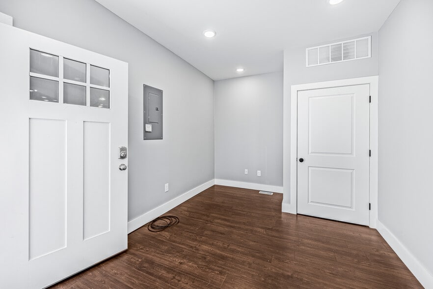 More Photos Of 24 S Washington Ave, Margate City Medical For Sale