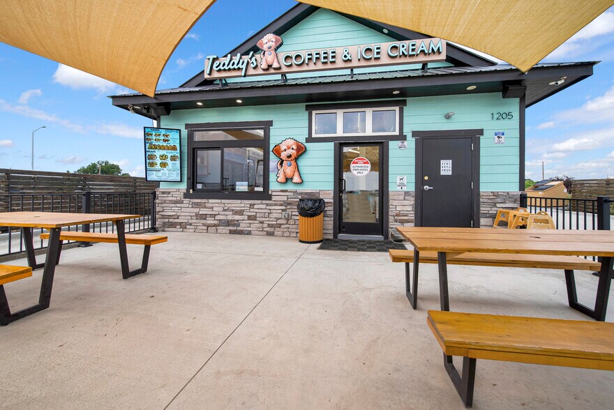 More Photos Of 1205 Badger Ave, Fort Morgan General Retail For Sale