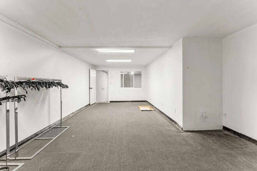 More Photos Of 960 W 1st St, Pomona Warehouse For Sale