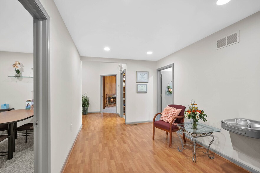 More Photos Of 24825 Eureka Rd, Taylor Office For Sale