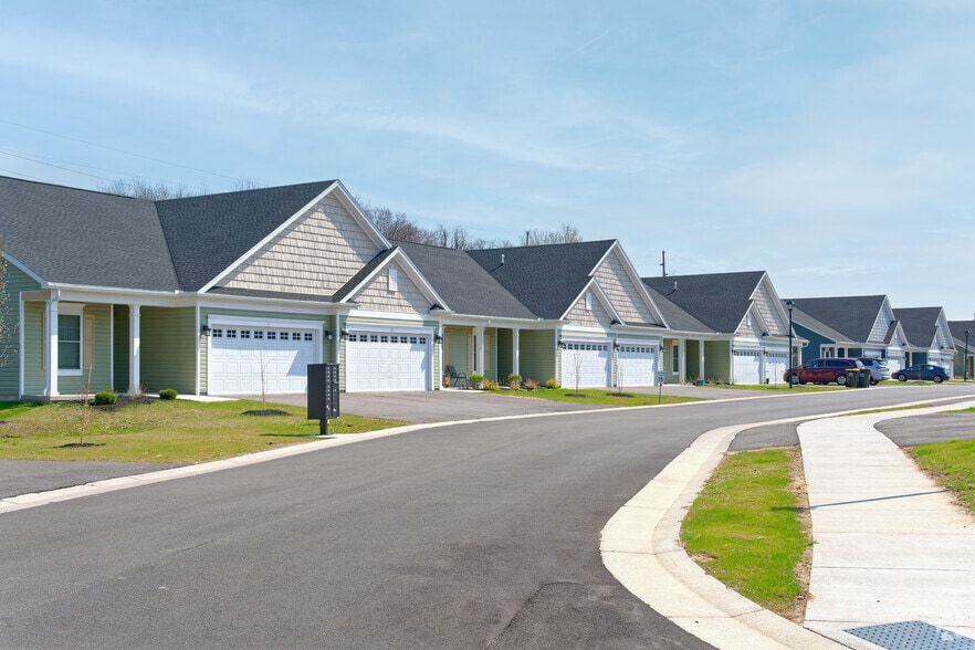 Primary Photo Of 1 Rodeo Dr, Rochester Apartments For Sale