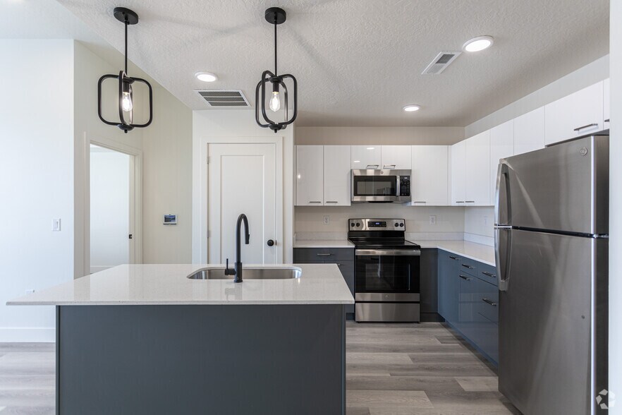 More Photos Of 655 S 1200 W, Springville Apartments For Lease