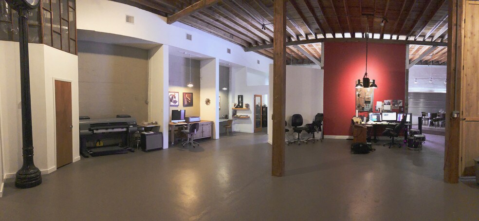 More Photos Of 1935 1st Ave S, Saint Petersburg Office For Lease