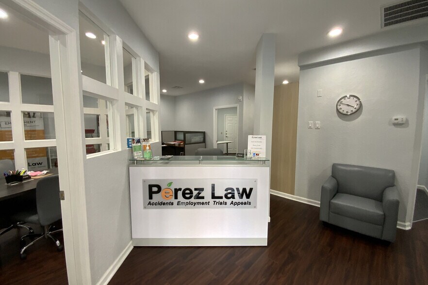More Photos Of 860 N Orange Ave, Orlando Apartments For Sale