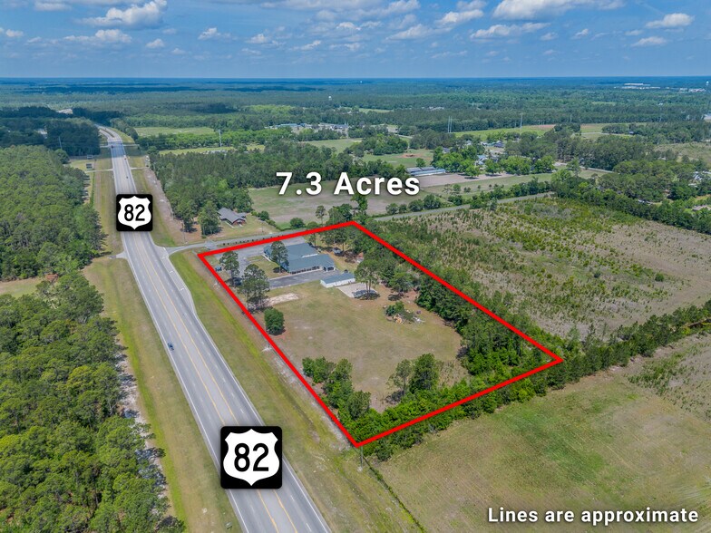 More Photos Of 128 University Blvd, Waycross Flex For Sale