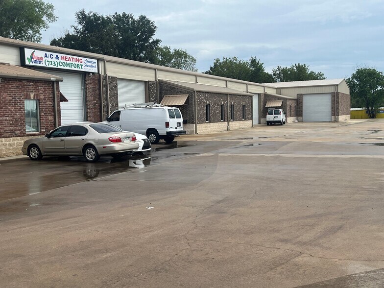 Primary Photo Of 2222 Sam Houston Pkwy w, Houston Industrial For Lease