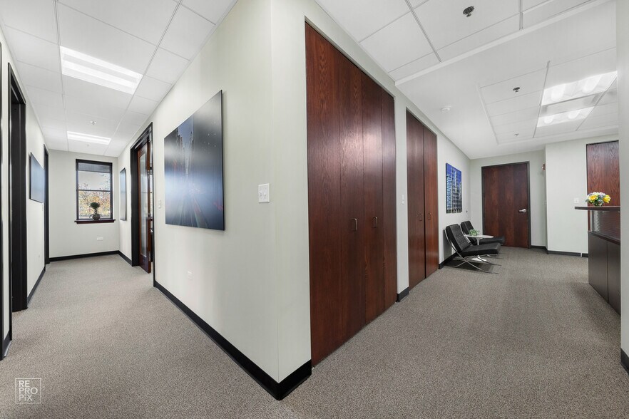 More Photos Of 1 Walker Ave, Clarendon Hills Office For Lease