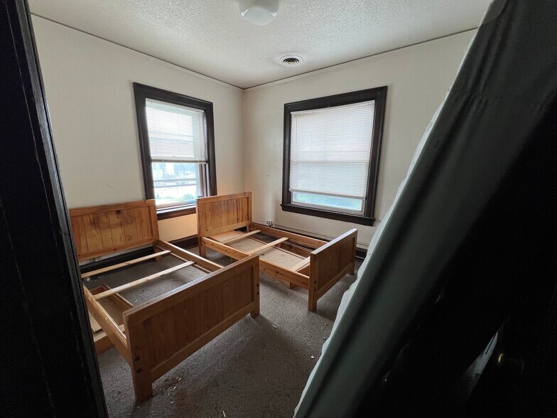 More Photos Of 1924 SW Adams St, Peoria Assisted Living For Sale