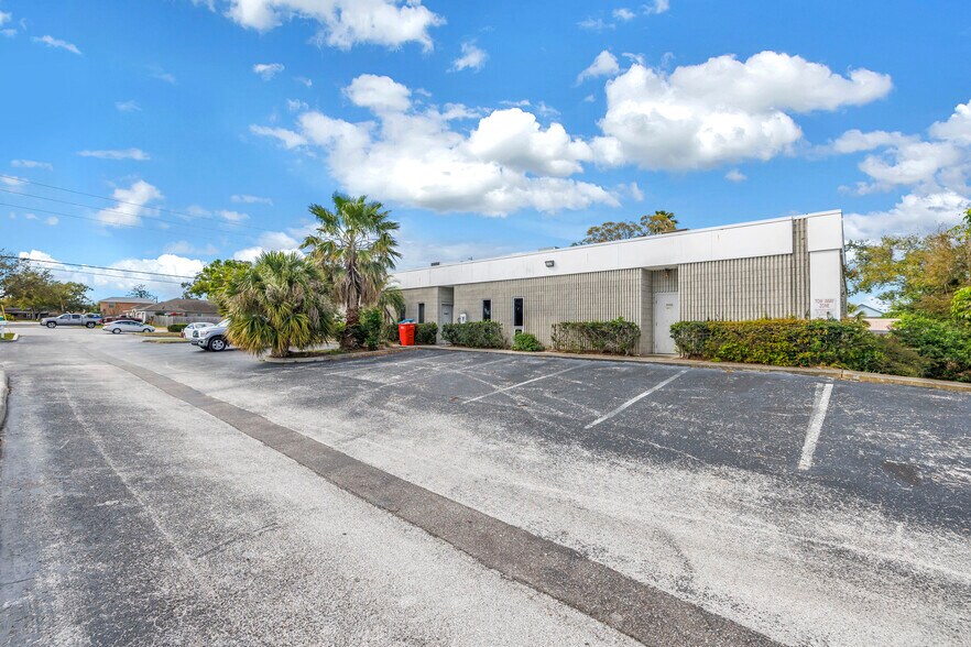 More Photos Of 9911 Seminole Blvd, Seminole Medical For Lease
