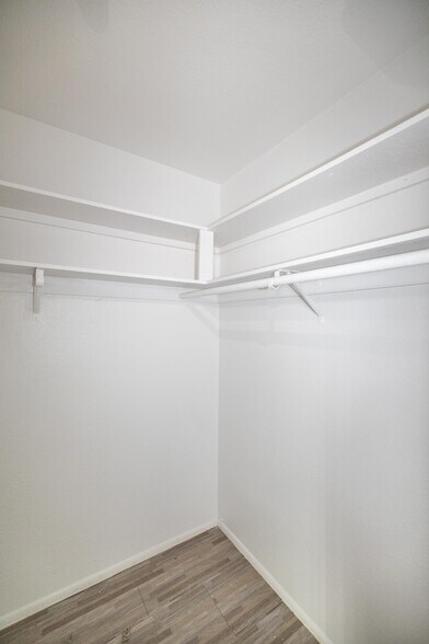 More Photos Of 5820 W Claremont St, Glendale Apartments For Sale